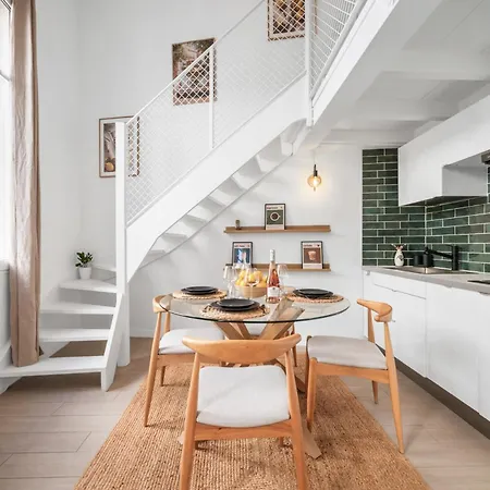 Appartement Carla, Charming Duplex In The Heart Of The Center, Ac Menton