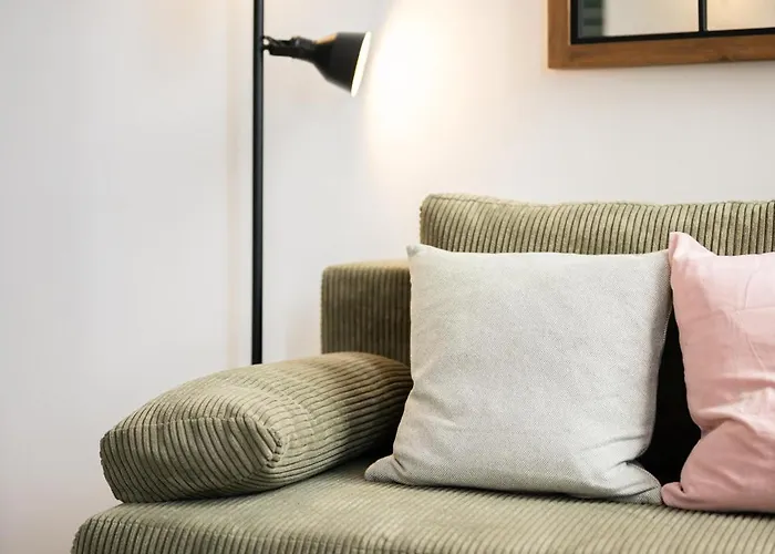 Διαμέρισμα Carla, Charming Duplex In The Heart Of The Center, Ac