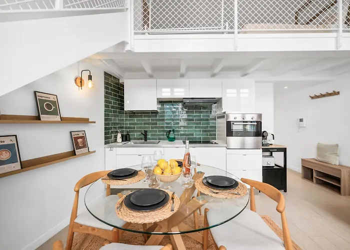 Appartement Carla, Charming Duplex In The Heart Of The Center, Ac *