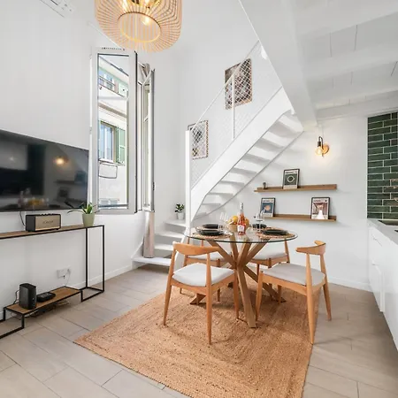 Carla, Charming Duplex In The Heart Of The Center, Ac * マントン